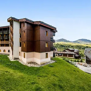 3* Aparthotel Pierre & Les Constellations